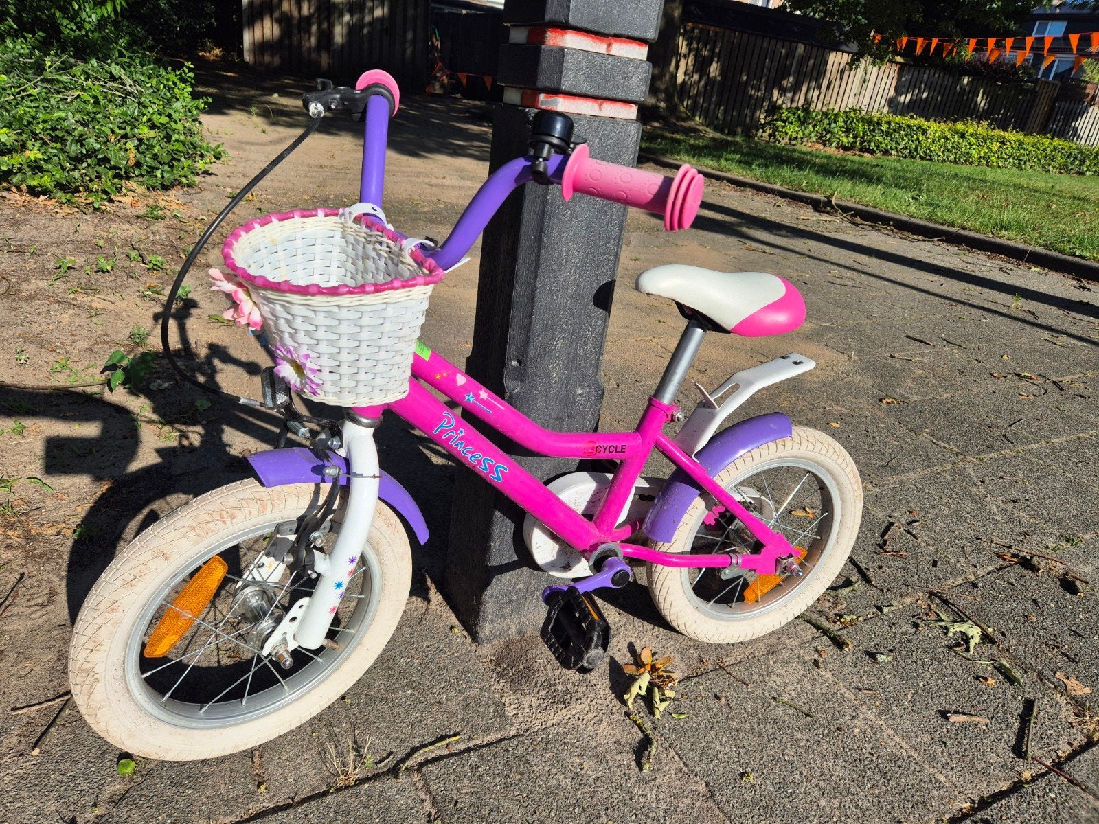 Roze kinderfiets met zijwieltjes - Princess Cycle, Fietsen en Brommers, Fietsen | Kinderfietsjes, Gebruikt, Velgrem, Ophalen of Verzenden