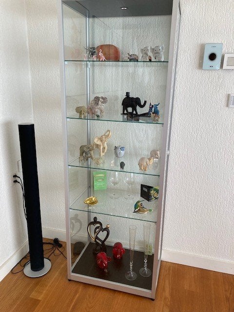 2 stuks glazen vitrinekast, Ophalen, 50 tot 100 cm, Zo goed als nieuw, Glas