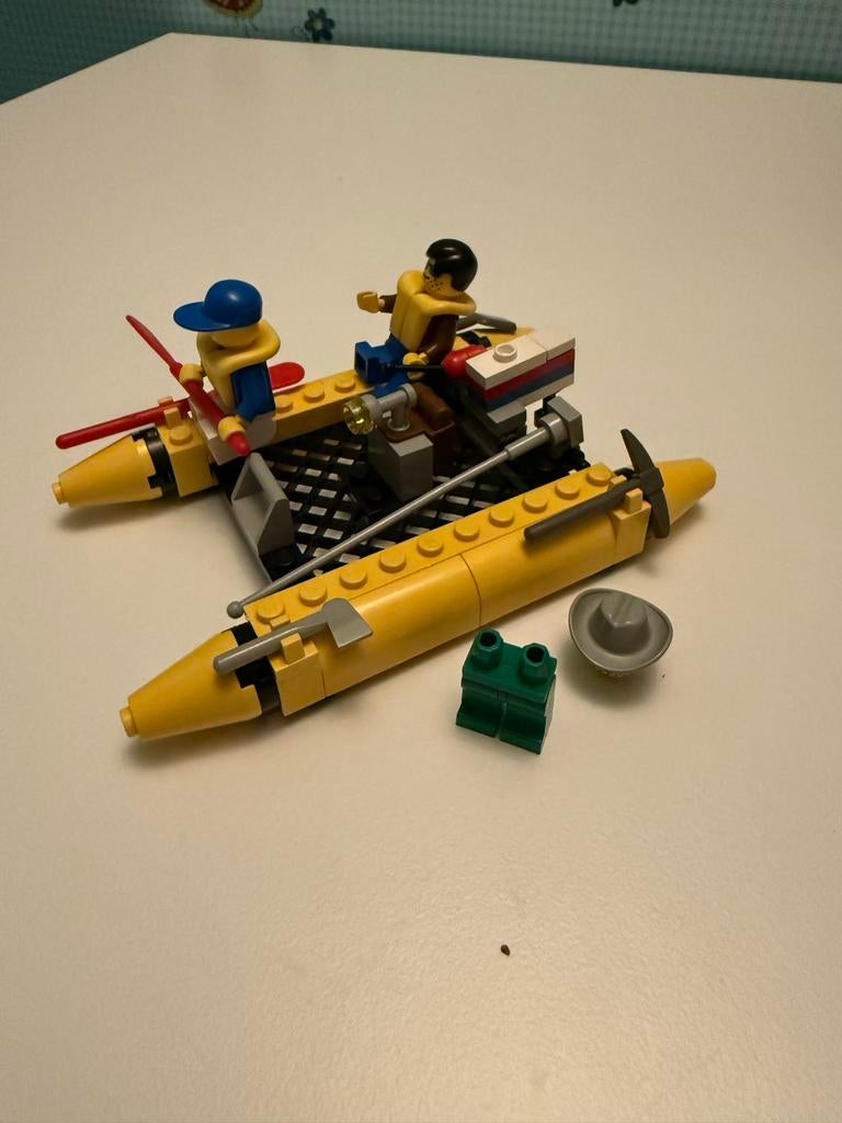 Lego System 6665 River Runners - Groen minifiguur torso mist, Ophalen of Verzenden, Gebruikt, Complete set, Lego