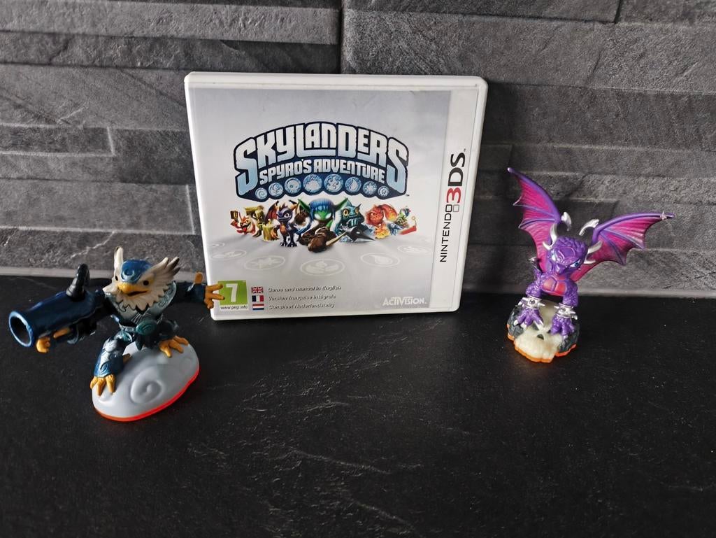 Skylanders spyro's adventure Nintendo 3ds met skylanders, Avontuur en Actie, 2 spelers, Ophalen of Verzenden, Zo goed als nieuw