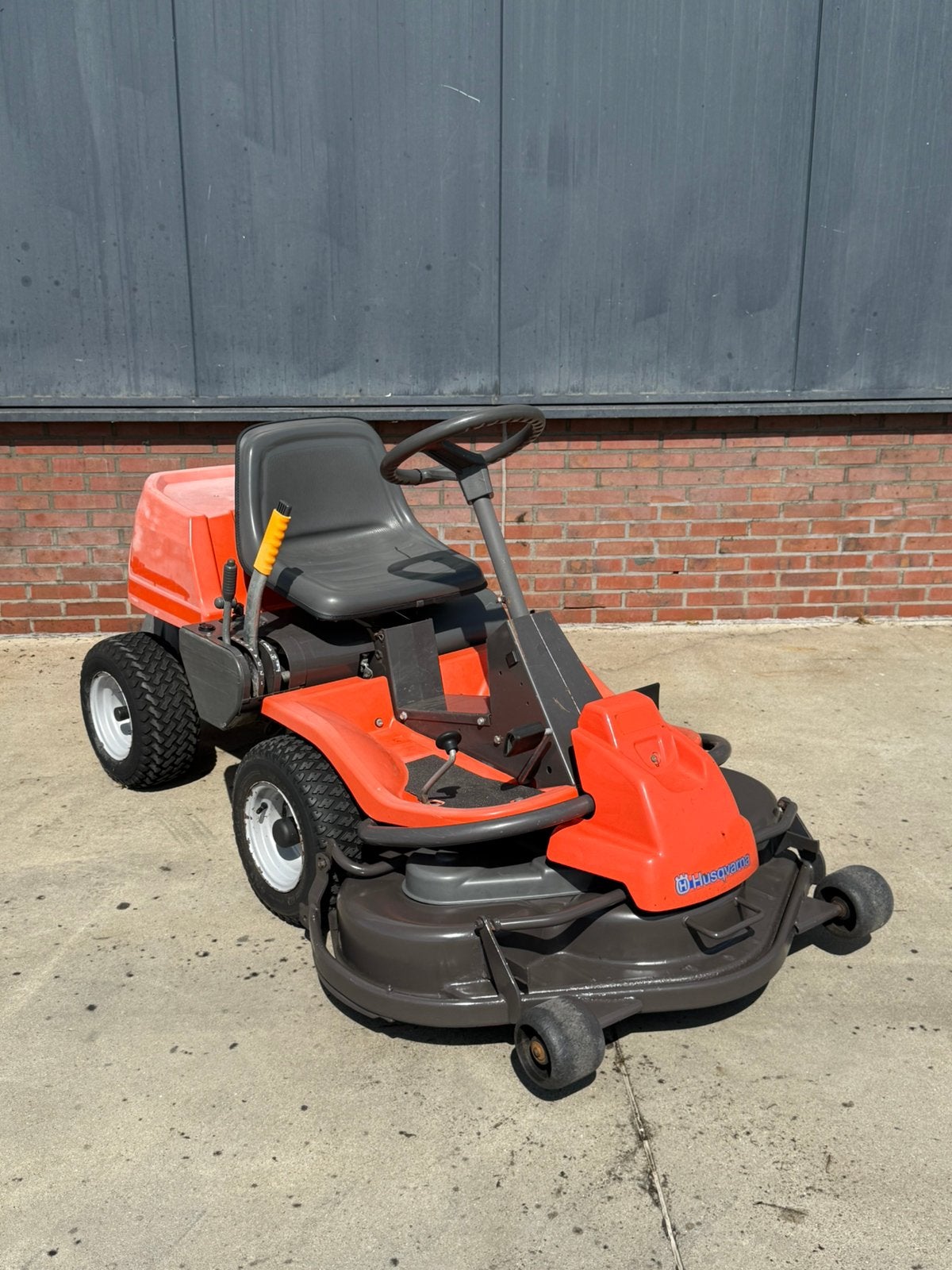 Husqvarna rider 16 met 103cm maaidek, Ophalen, Gebruikt, Mulchfunctie, Benzine-grasmaaier