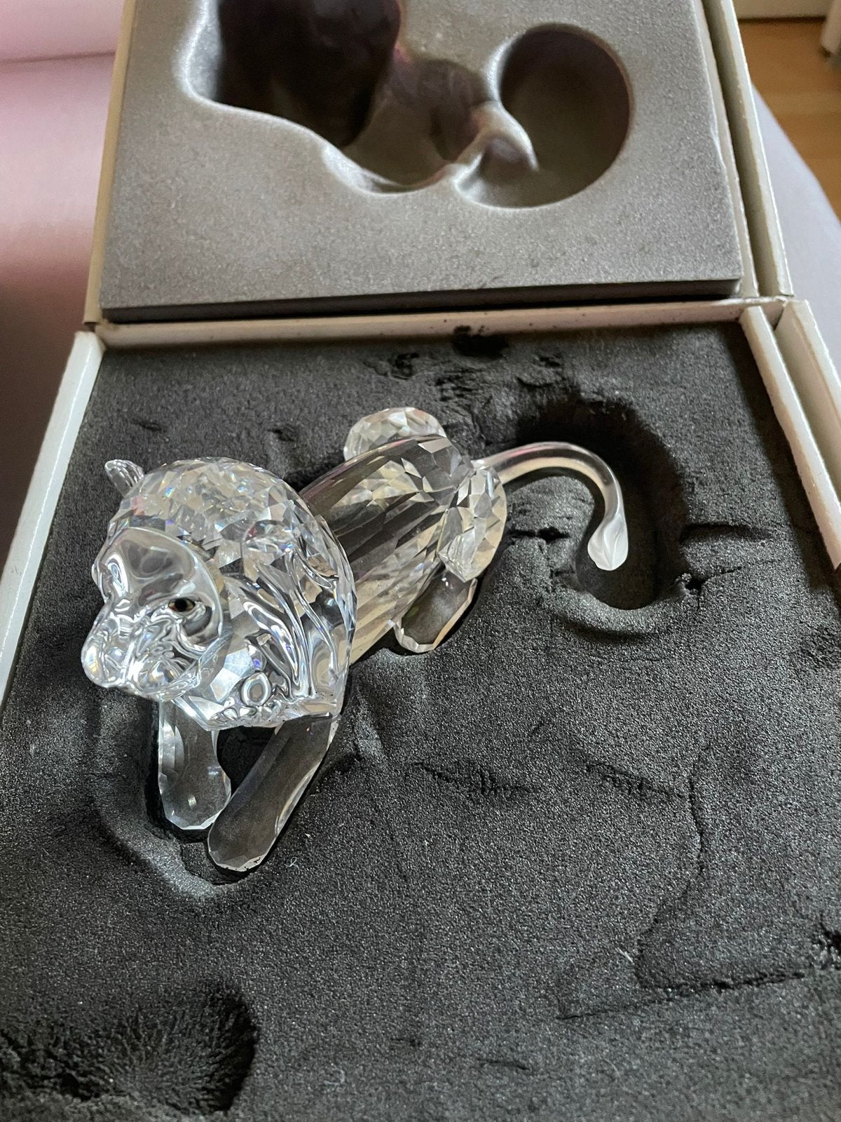 Swarovski Jaarstuk Leeuw 1995 - Prachtig Kristal, Ophalen of Verzenden, Zo goed als nieuw, Figuurtje