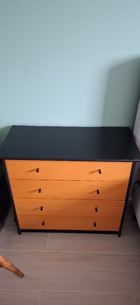 2x houten nachtkastje, Ophalen, Gebruikt, 65 cm of meer, 70 cm of meer