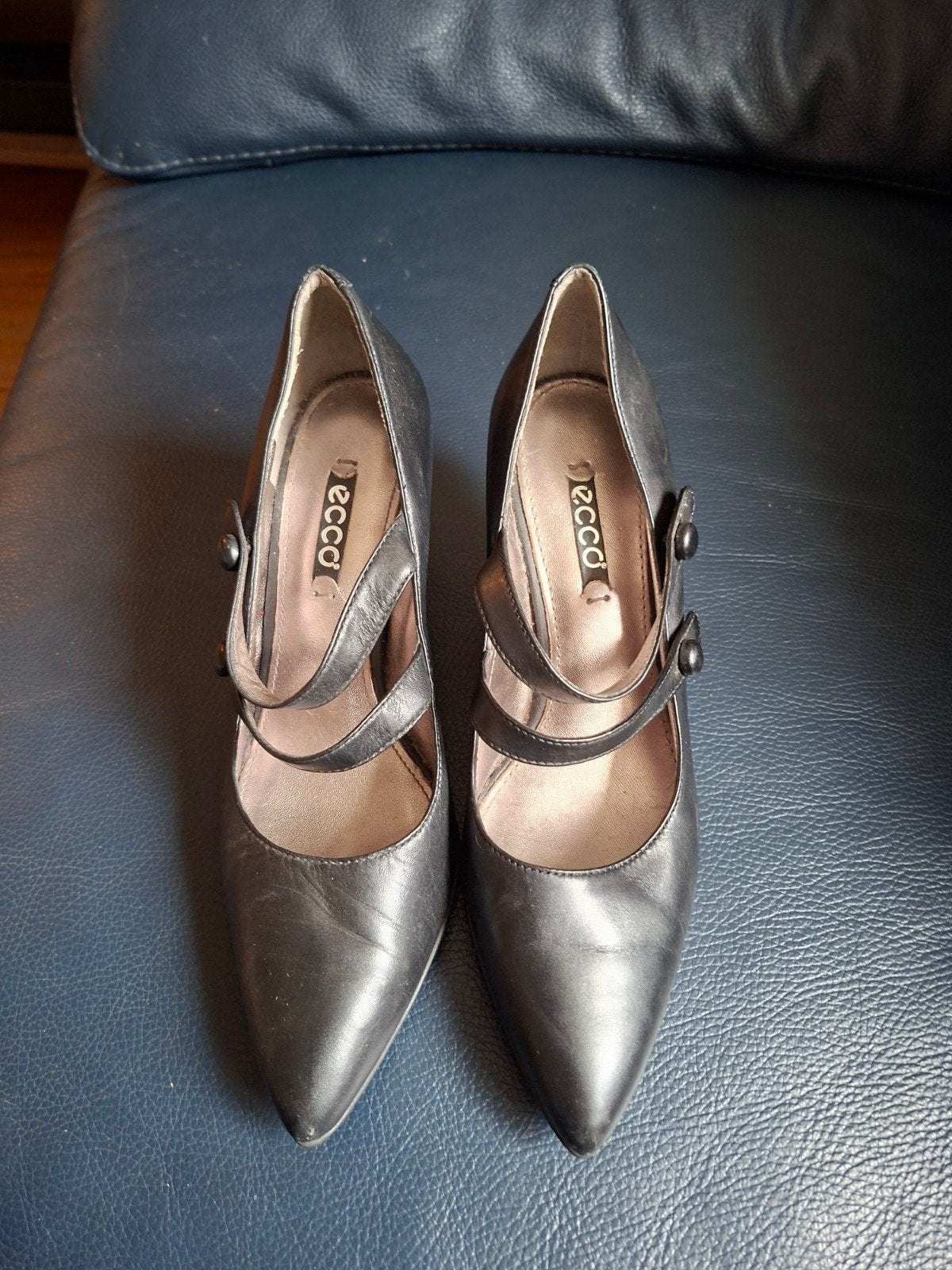 Zwarte Ecco Damesschoenen- nieuwe hakken en zool., Ophalen, Ecco, Gedragen, Instappers