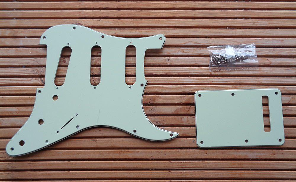 Mooie mint Strat slagplaat 11-gaats 3-ply + toebeh nieuw NOV, NVT, Verzenden, Nieuw, NVT