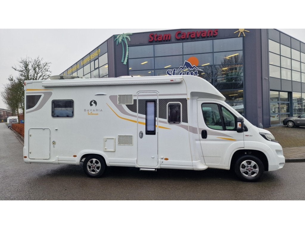 Bavaria I intense 726 2x airco, Caravans en Kamperen, Campers, Ringverwarming, Fiat, Hordeur, Elektrische ramen