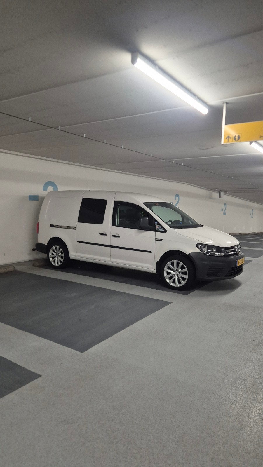 Caddy Maxi CNG, Auto's, Volkswagen, Euro 5, Stof, Zwart, 4 cilinders