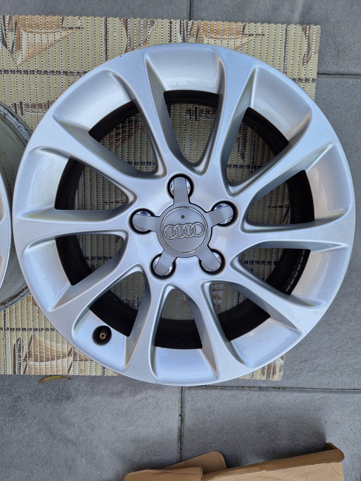 16 inch Audi a1 a3 velgen, Auto diversen, Wieldoppen, Ophalen, Gebruikt