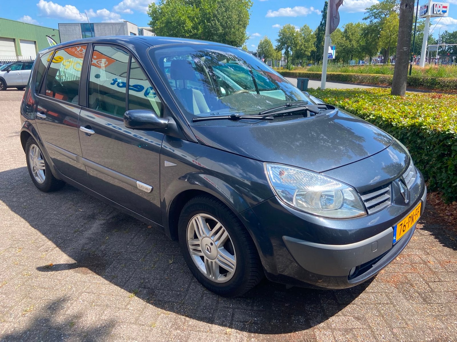 Renault Scénic 2.0 16V 99KW Euro3 2004 Grijs, 1998 cc, 4 cilinders, Leder en Stof, Origineel Nederlands