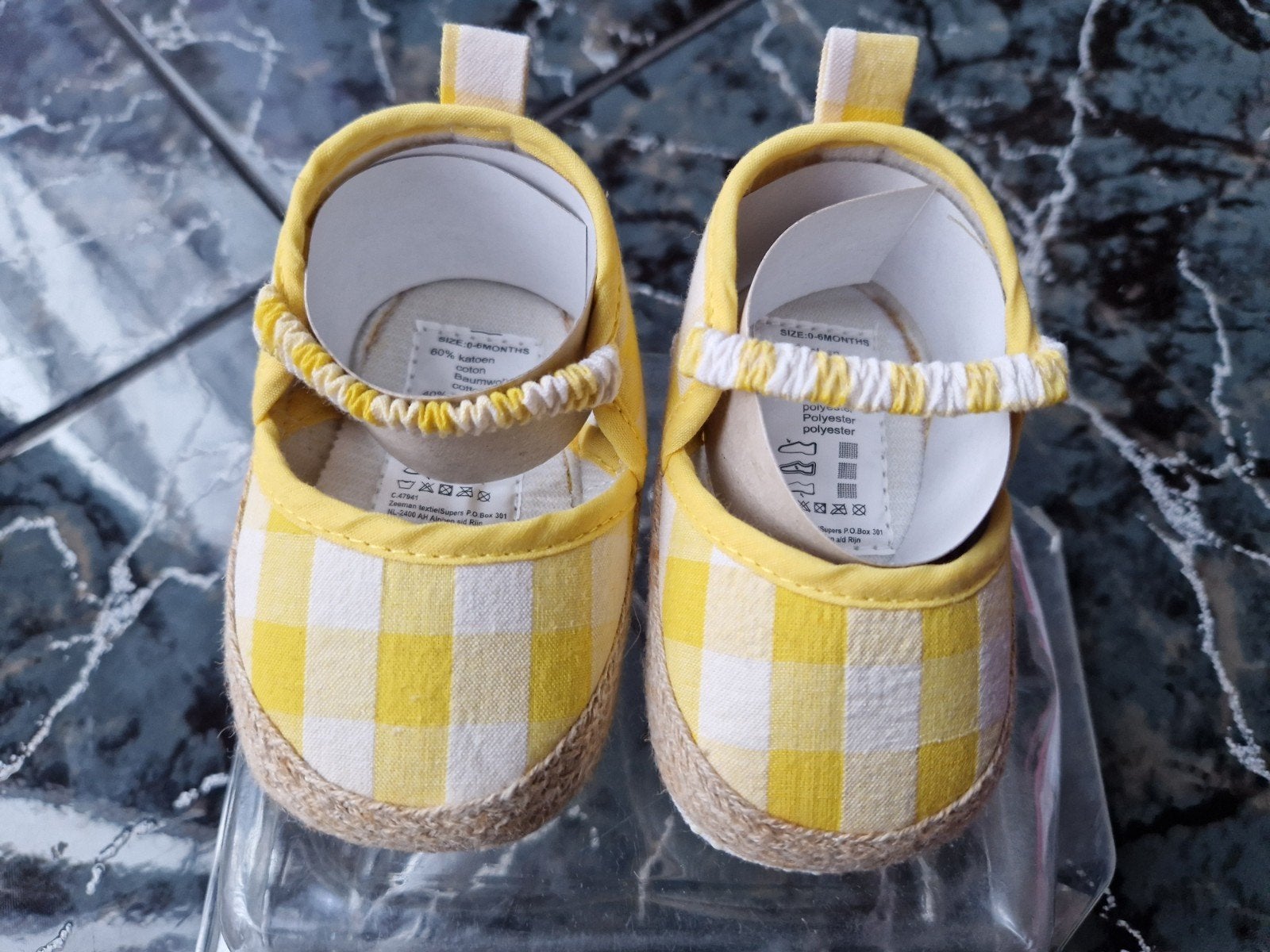 Schattige gele geruite babyschoentjes - Nieuw, Kinderen en Baby's, Babykleding | Schoentjes en Sokjes, Schoentjes, Jongetje of Meisje
