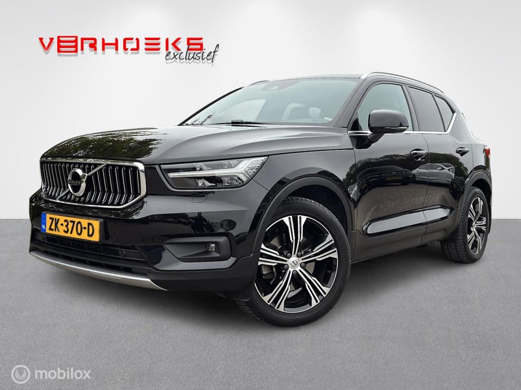 Volvo XC40 2.0 T5 AWD Inscription / Pano / Leer / LED / TH, Automaat, Gebruikt, 1969 cc, Zwart