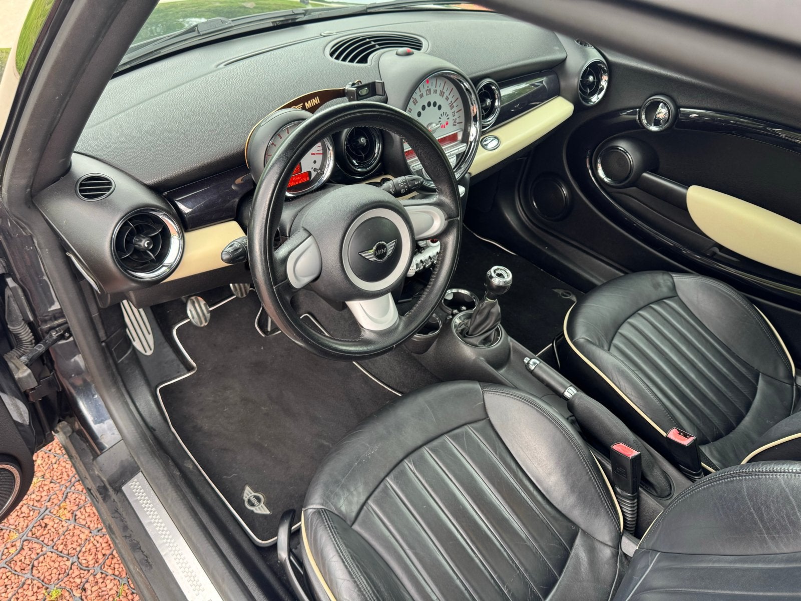 Mini 1.6 16V Cooper S 128KW 2008 Zwart, Auto's, Mini, Voorwielaandrijving, 4 cilinders, 4 stoelen, Handgeschakeld