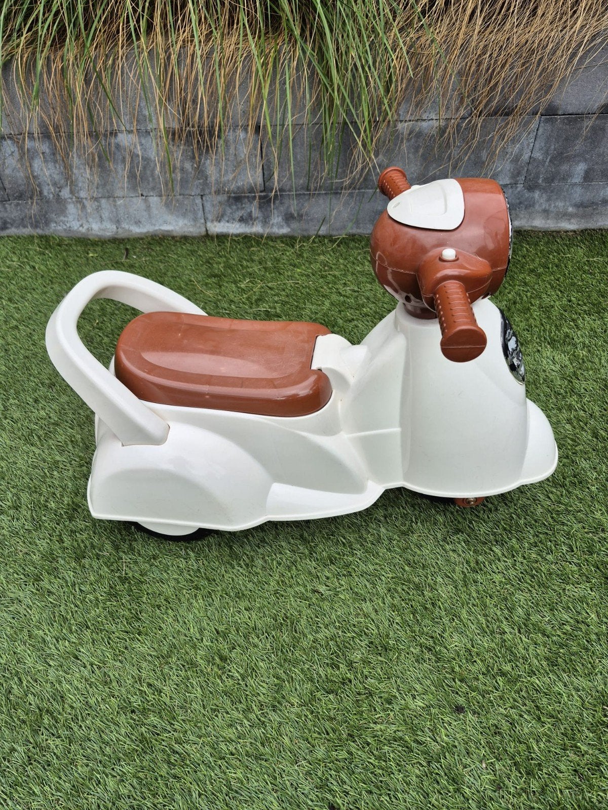 Scooter Retro Creme Loopauto, Ophalen, Gebruikt, Loopvoertuig