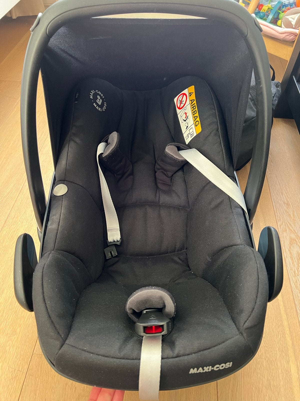 Maxi-Cosi Pebble Pro i-Size autostoel met reistas+adapters, Ophalen, Autogordel of Isofix, Gebruikt, 0 t/m 13 kg