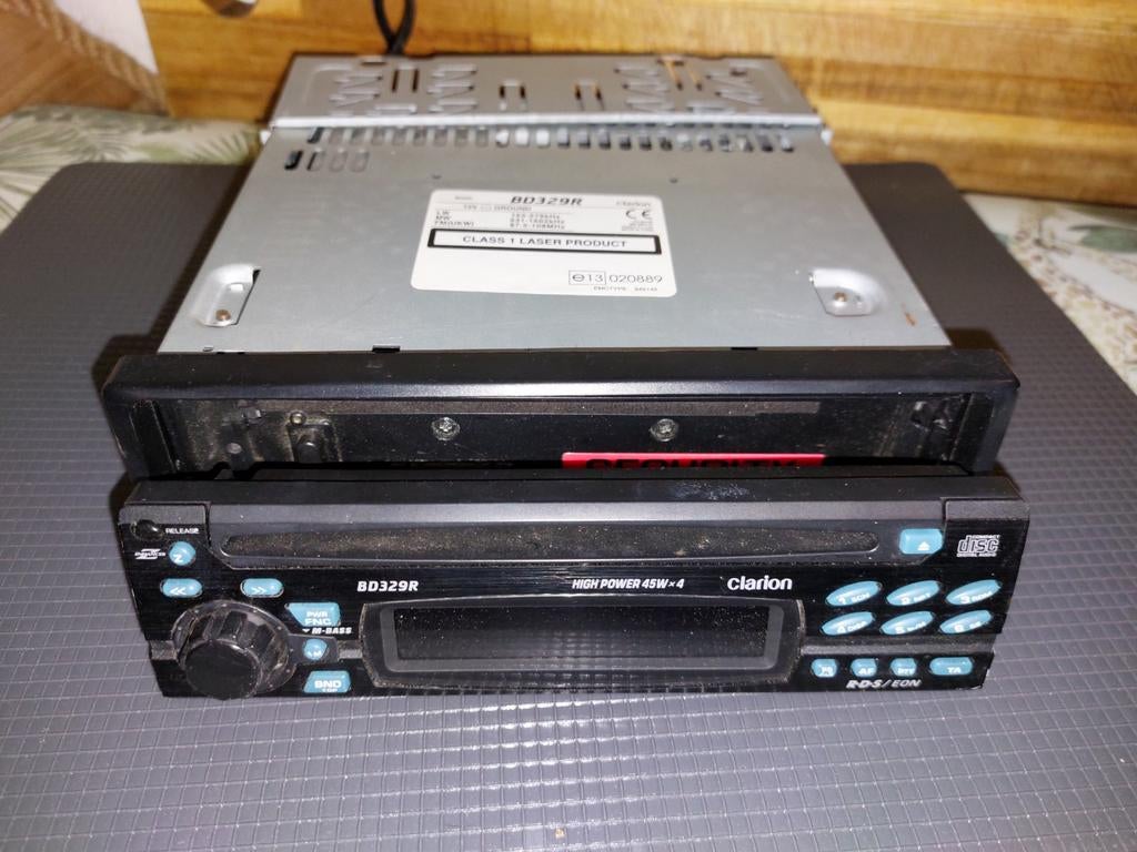 Clarion BD329R Autoradio met CD-speler en RDS/EON, Auto diversen, Ophalen