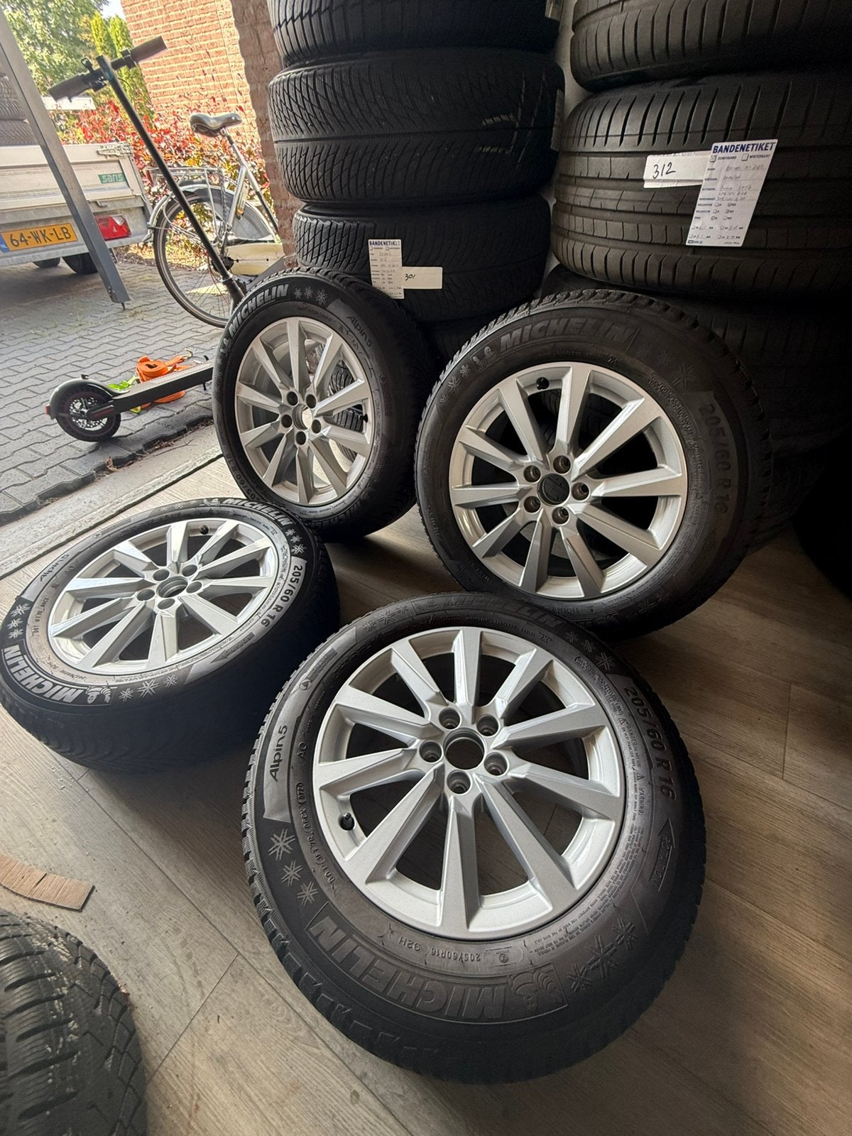 Orginele audi velgen/winter/16inch/banden als nieuw, Audi, 16 inch, ----, Banden en Velgen
