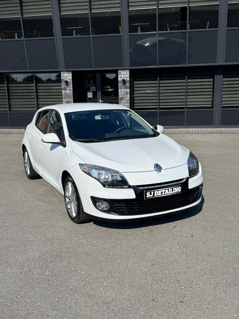 Renault Mégane 1.5 dCi 110 Expression | 2012 | Trekhaak, Euro 5, Stof, Zwart, 4 cilinders