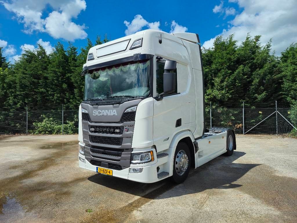 Scania R 420 (bj 2025), Auto's, Vrachtwagens, Bedrijf, Te koop, Airconditioning, Boordcomputer, Elektrische ramen, Mistlampen