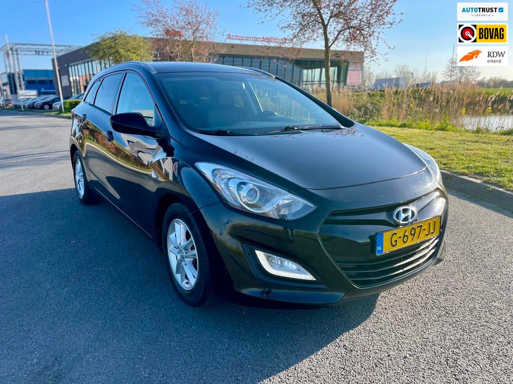 Hyundai I30 Wagon 1.6 GDI Business Edition Aut, Climate, Pdc, Euro 5, Gebruikt, 4 cilinders, Zwart