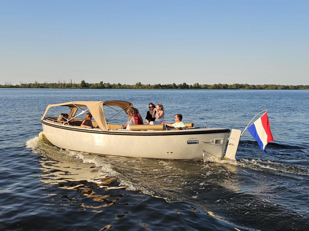 STOUT 750 | 30pk Suzuki | DEMO sloep, Niet ingevuld, 6 meter of meer, Niet ingevuld, Nieuw