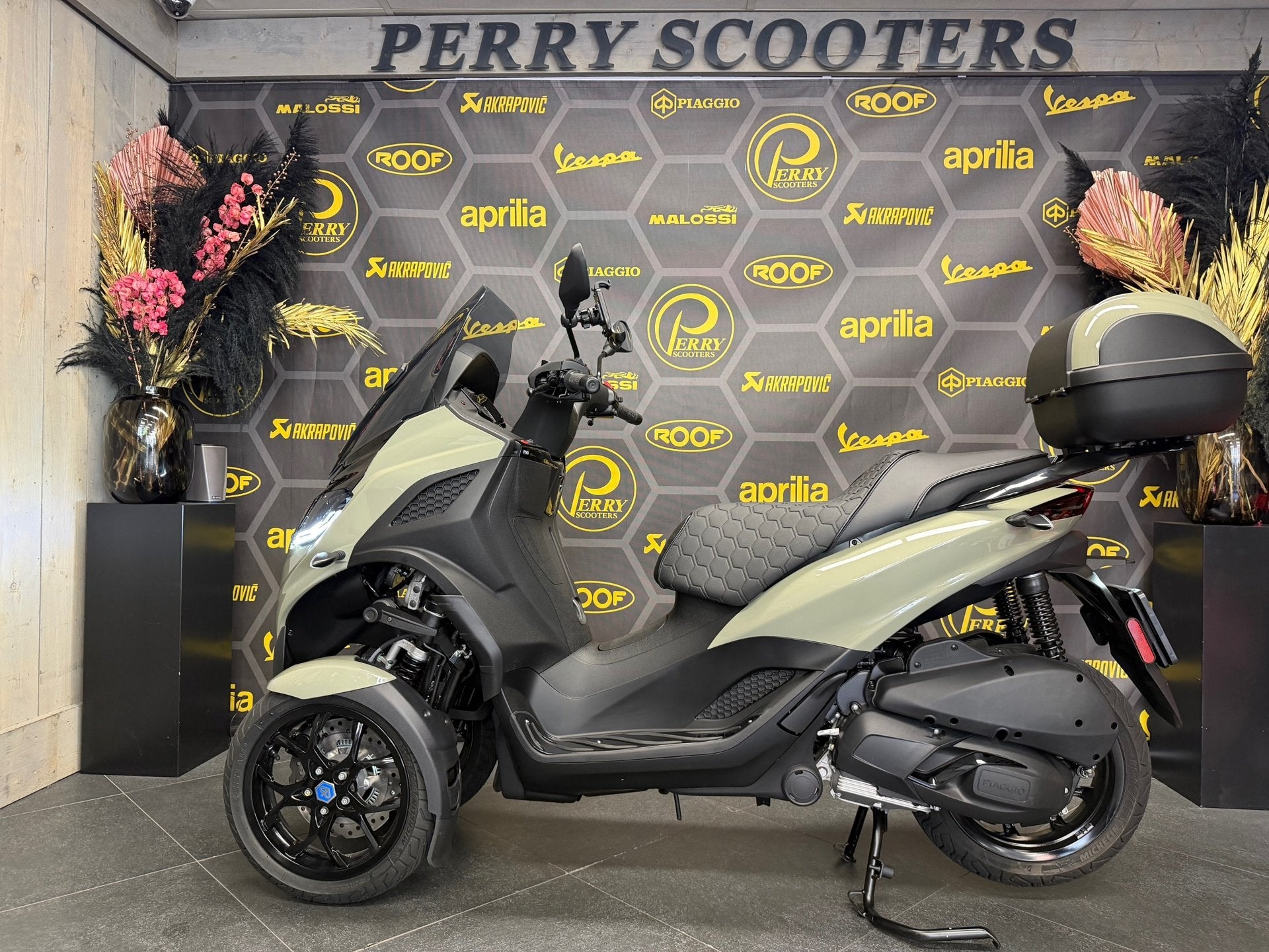 Piaggio Piaggio 310 MP3 HPE Sport EURO5+ 2026 SPECIALPAINT K, Scooter, Bedrijf, 310 cc, ABS