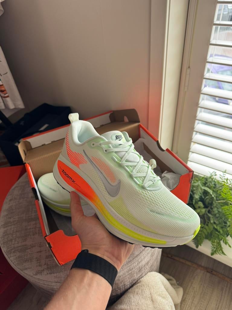 Nike ZoomX Vomero 18 Green/Orange – Maat 45 – Nieuw, Verzenden