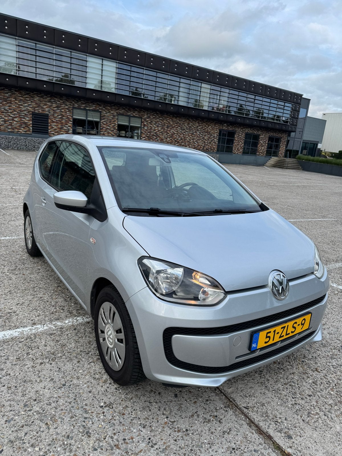 Volkswagen up! 1.0 BMT move up! | AIRCO | Nap, Auto's, Volkswagen, Voorwielaandrijving, 74 pk, Up!, 840 kg