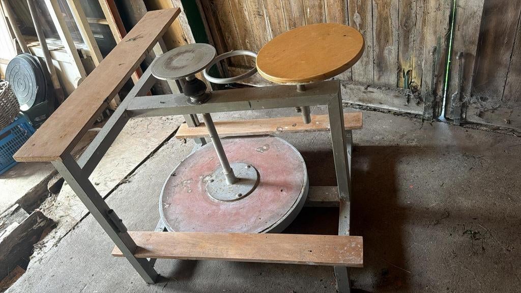 Pottebakkers draaitafel met schopschijf - Goede staat, Hobby en Vrije tijd, Pottenbakken, Ophalen, Gebruikt