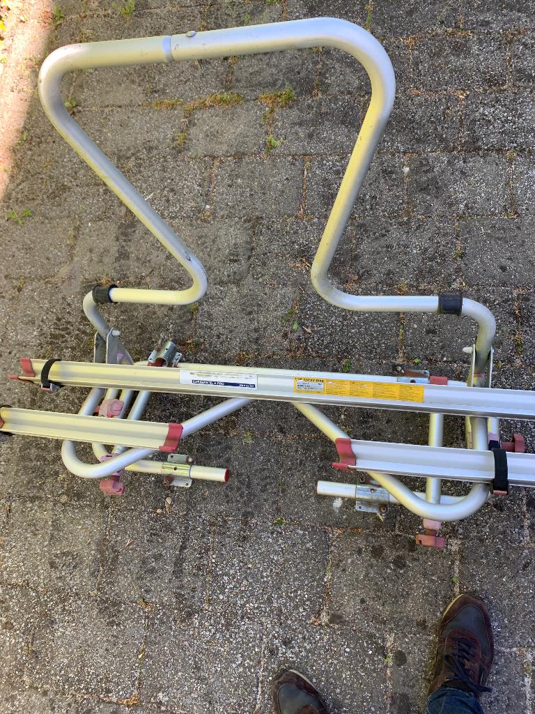 Caravandissel fietsendrager, Ophalen, 2 fietsen, Trekhaakdrager, Elektrische fiets