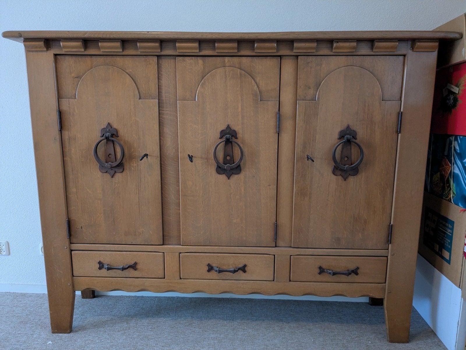Massief eiken kast Vintage gratis, Ophalen, 25 tot 50 cm