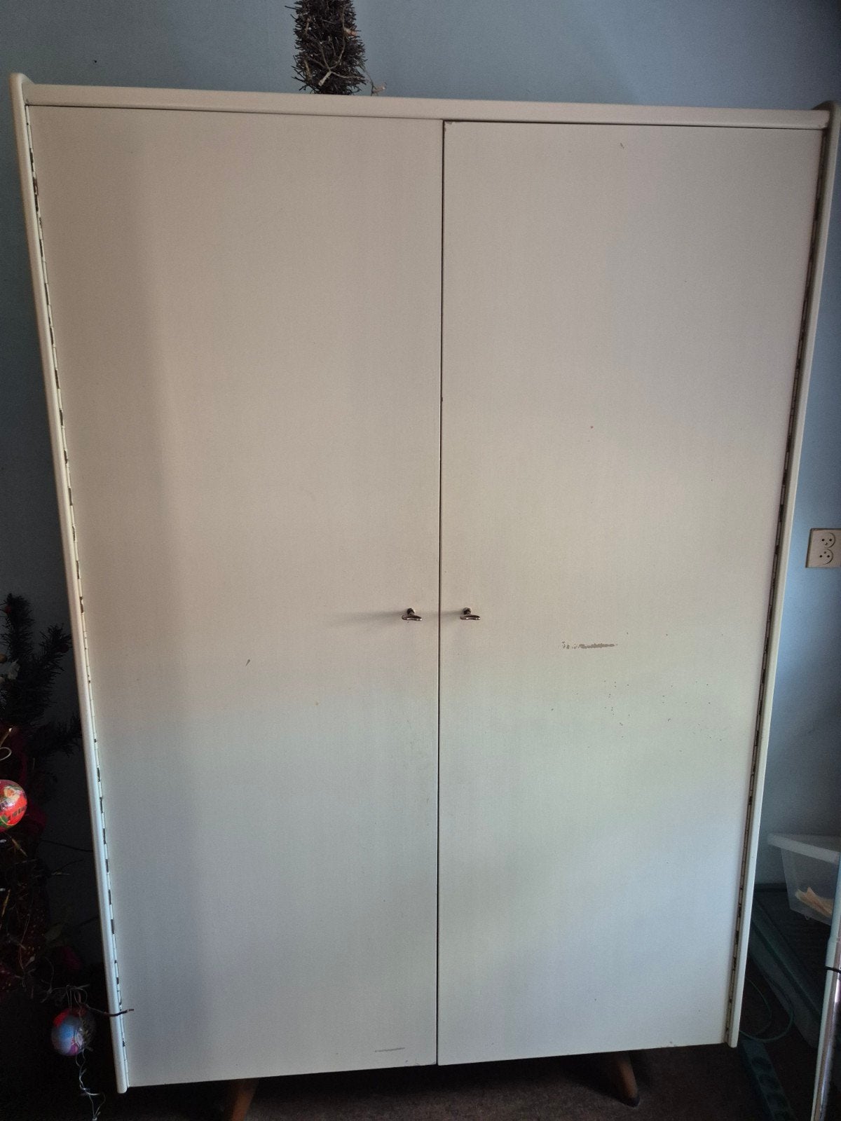 jaren 60 retro kast linnenkast, Ophalen