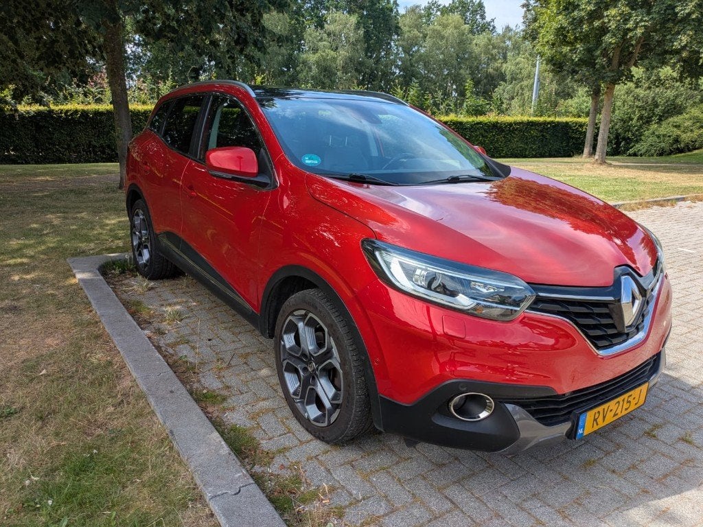 Renault Kadjar 1.2 TCE 2017 Rood, Auto's, Renault, Voorwielaandrijving, Kadjar, 4 cilinders, Leder en Stof