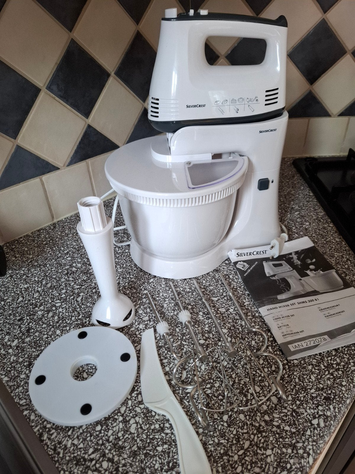 SilverCrest Handmixer Set 300W met standaard en kom, Witgoed en Apparatuur, Keukenmixers, 2 tot 3 liter, Ophalen of Verzenden