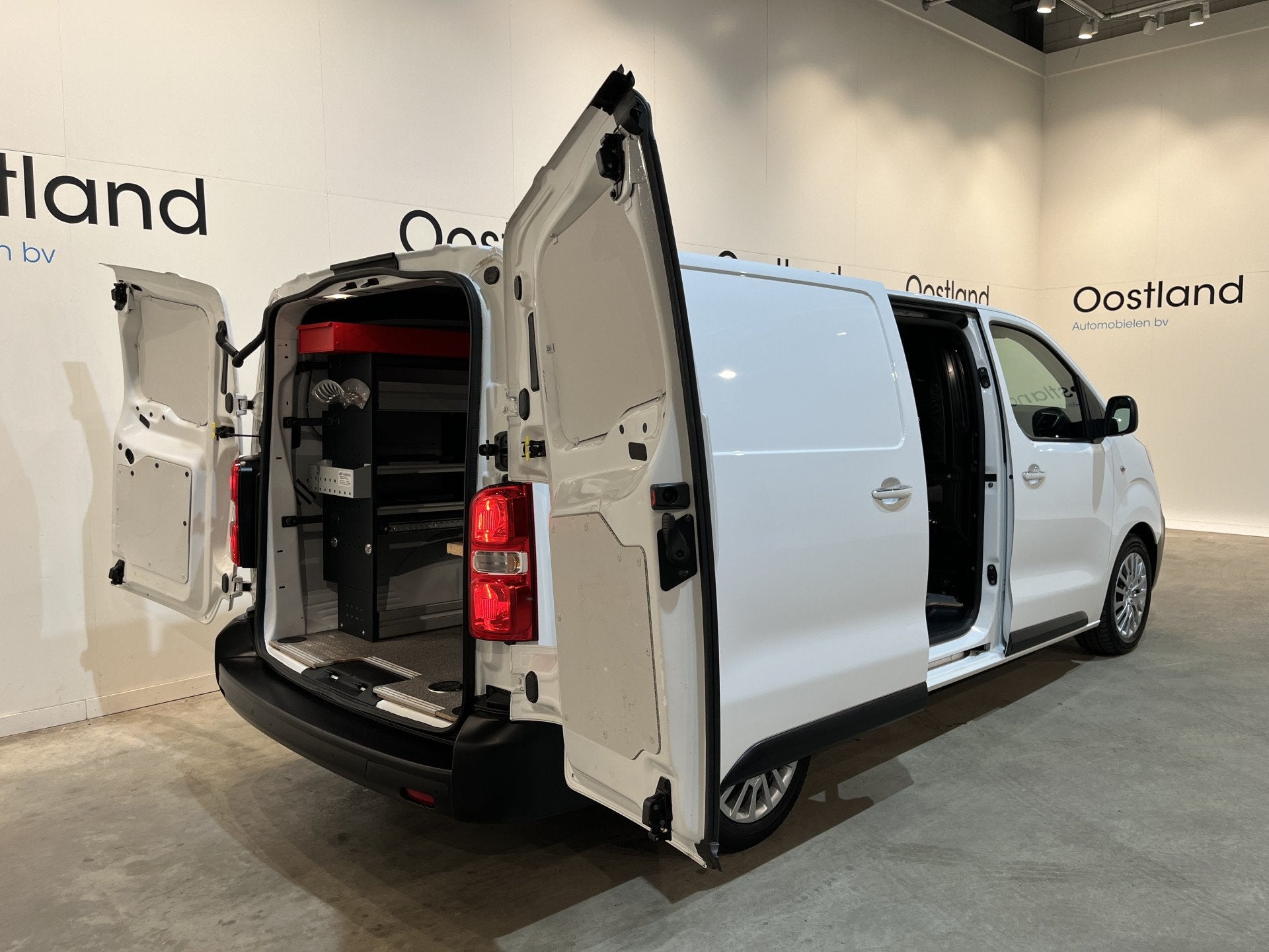 Opel Vivaro 2.0 CDTI L3H1 145 PK Servicebus / Würth Inricht, Auto's, Voorwielaandrijving, 145 pk, Stof, Gebruikt