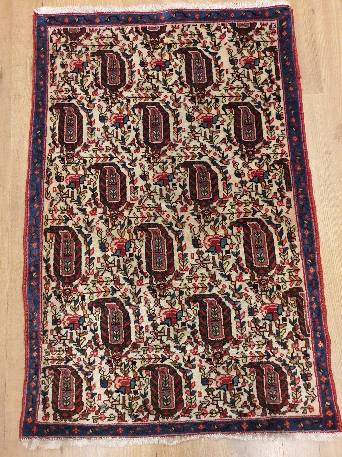 Vintage handgeknoopt perzisch tapijt malayer 104x66, Info@SlatsAntiek.nl, Tweedehands, 100 tot 150 cm, Perzisch