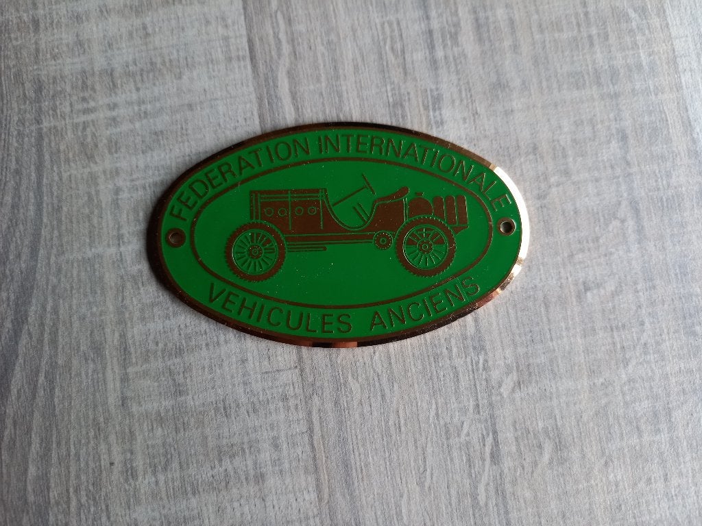 Badge Fédération Internationale Véhicules Anciens, Ophalen of Verzenden, Onbekend, Onbekend, Onbekend