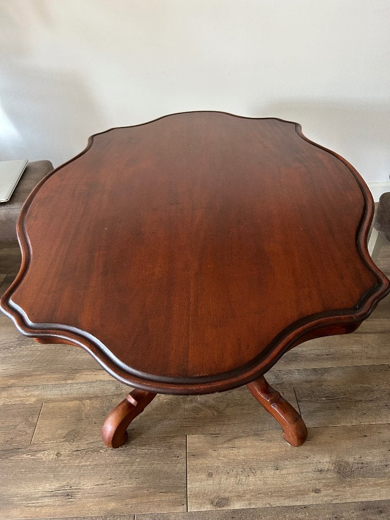 Antieke biedemeier tafel gemaakt van mahoniehout, Ophalen
