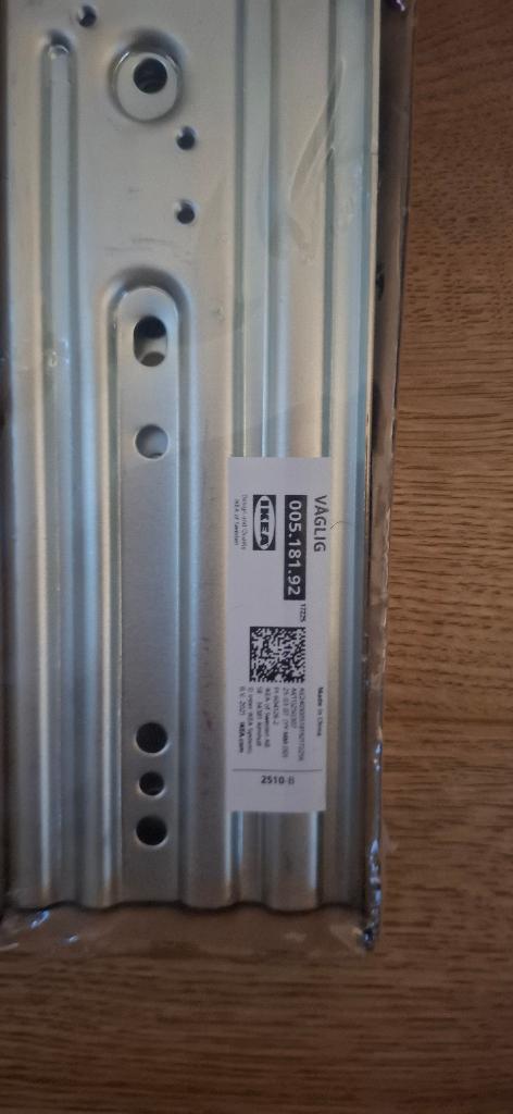 Ikea Vaglig ophangrails, Huis en Inrichting, Ophalen, Overige kleuren, Nieuw, 50 tot 100 cm
