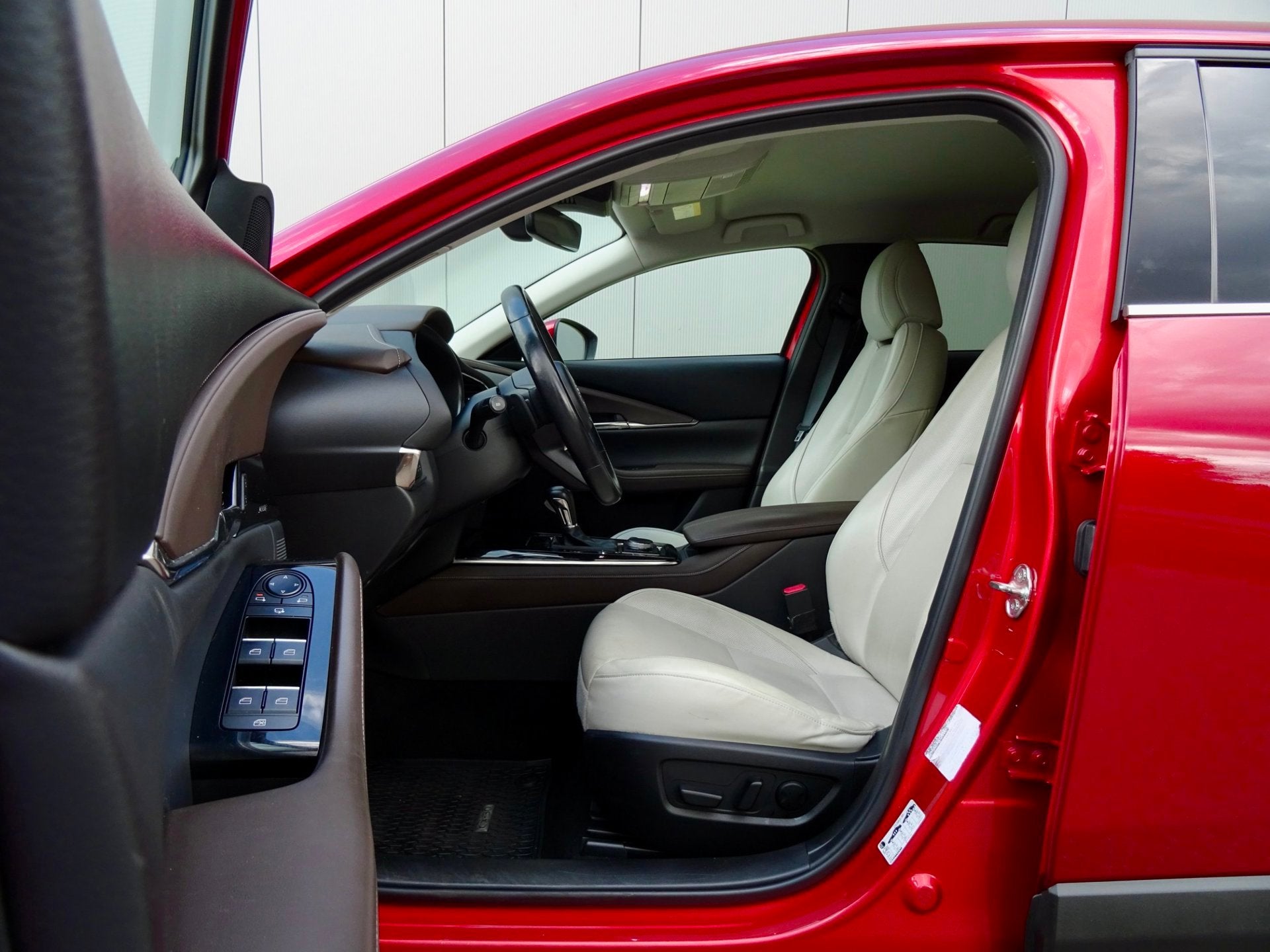 Foto 17 van Mazda CX-30 2.0 AWD e-SkyActiv-X M Hybrid Luxury | 4WD |