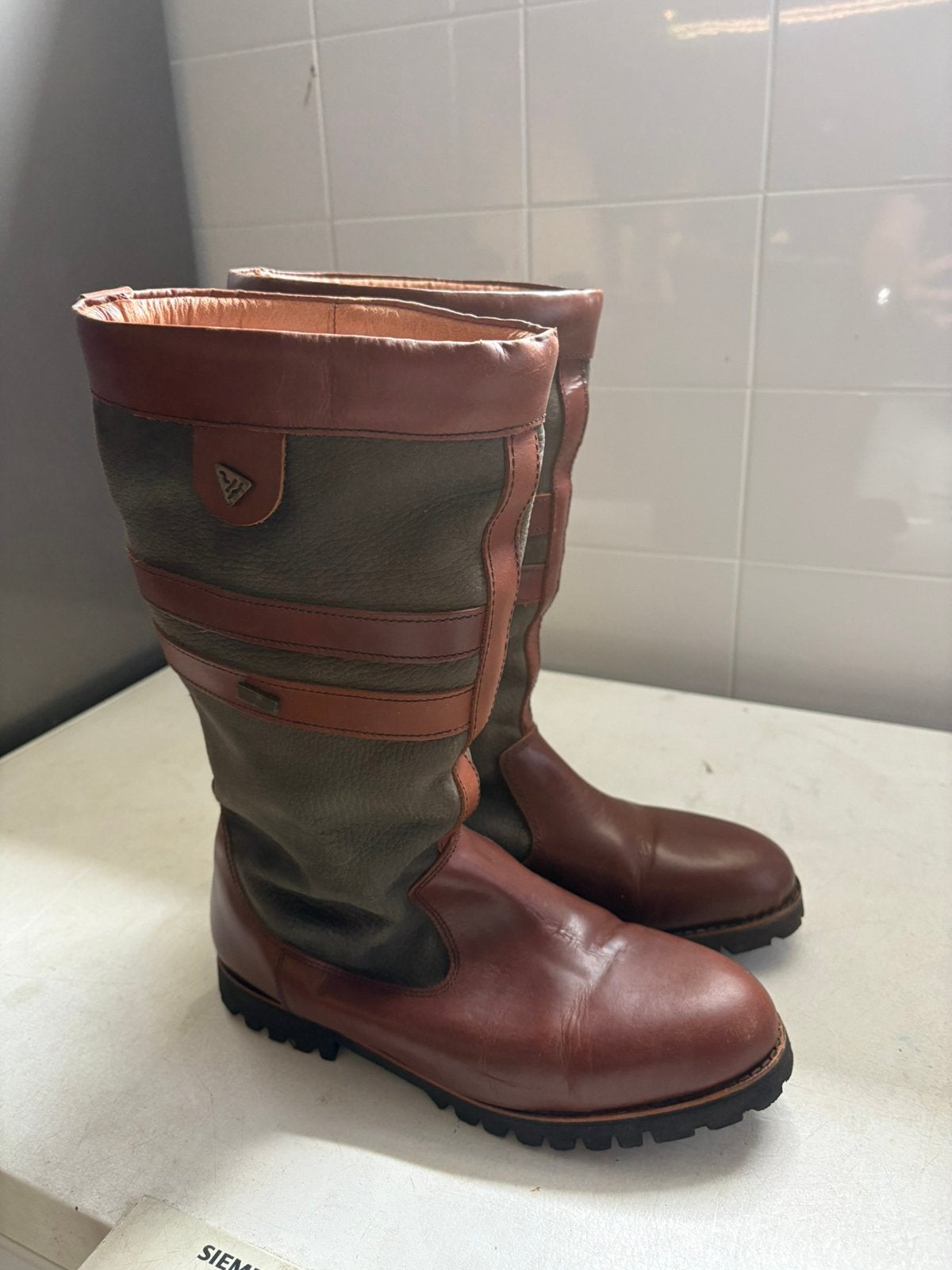 Outdoor laarzen, Ophalen, Zo goed als nieuw, Zwart, Hoge laarzen