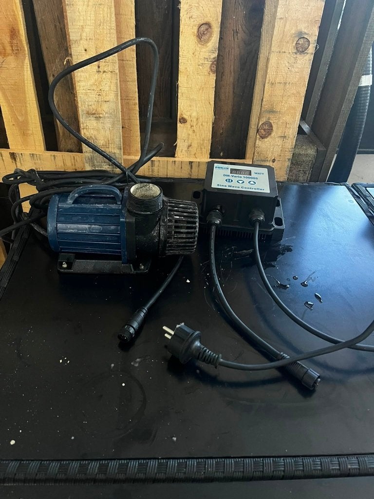 AquaForte DM Vario 10000S regelbare vijverpomp – 10.000 l/u, Ophalen of Verzenden, Zo goed als nieuw, Vijverpomp