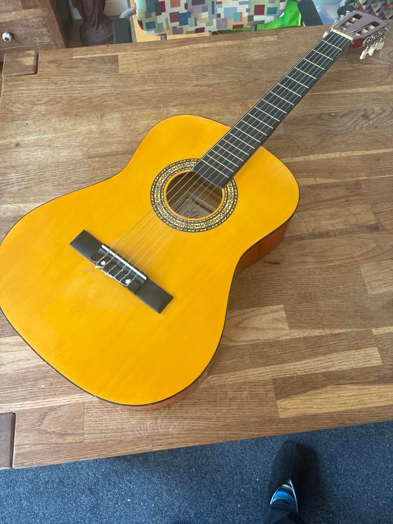 Gomez Spaanse gitaar Mod. GOMEZ036/YW, Muziek en Instrumenten, Snaarinstrumenten | Gitaren | Akoestisch, Ophalen, Gebruikt, Klassieke of Spaanse gitaar