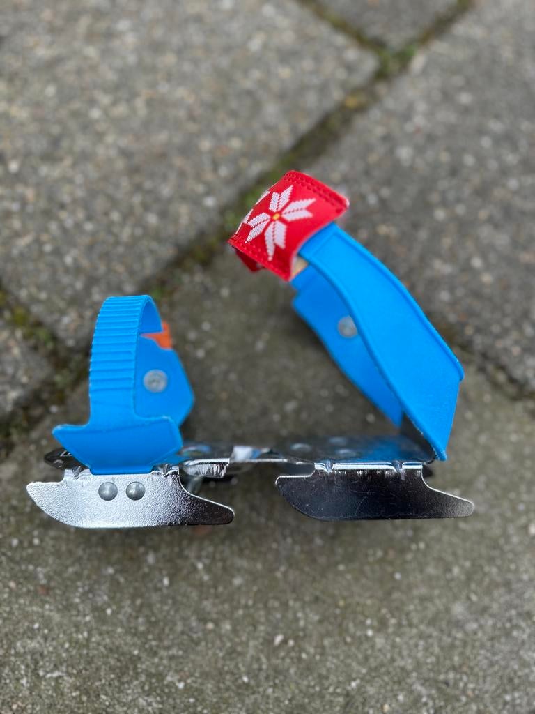 Verstelbare glij-ijzers voor kinderen (maat 24-34), Sport en Fitness, Schaatsen, Gebruikt, Overige typen, Ophalen