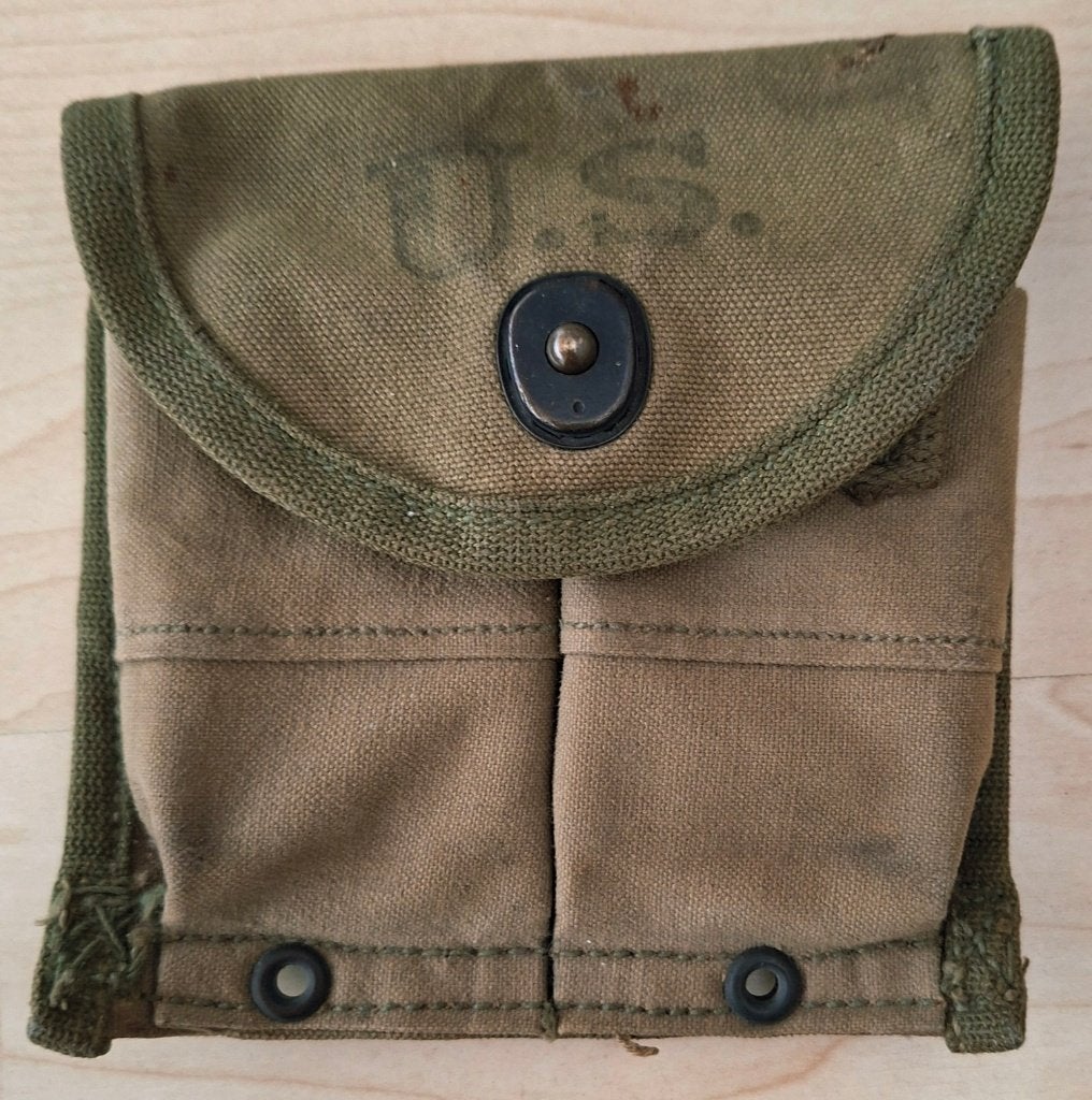 WW2 USA M1 magazijntasje 1944, Ophalen of Verzenden, Landmacht, Amerika, Overige typen