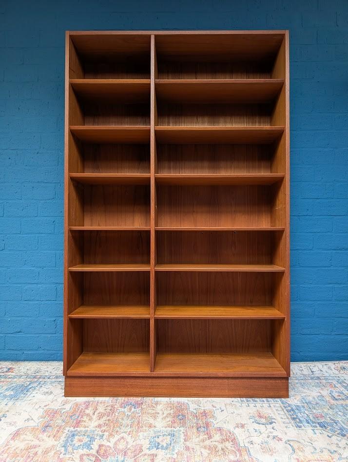 Vintage grote boekenkast, Hundevad, jaren 60, Ophalen, Huis en Inrichting