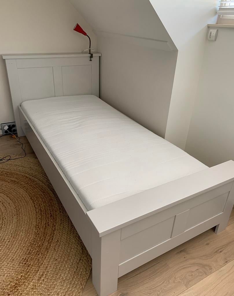 Wit eenpersoons bed 90 x 200, Ophalen, Gebruikt, 90 cm, Eenpersoons