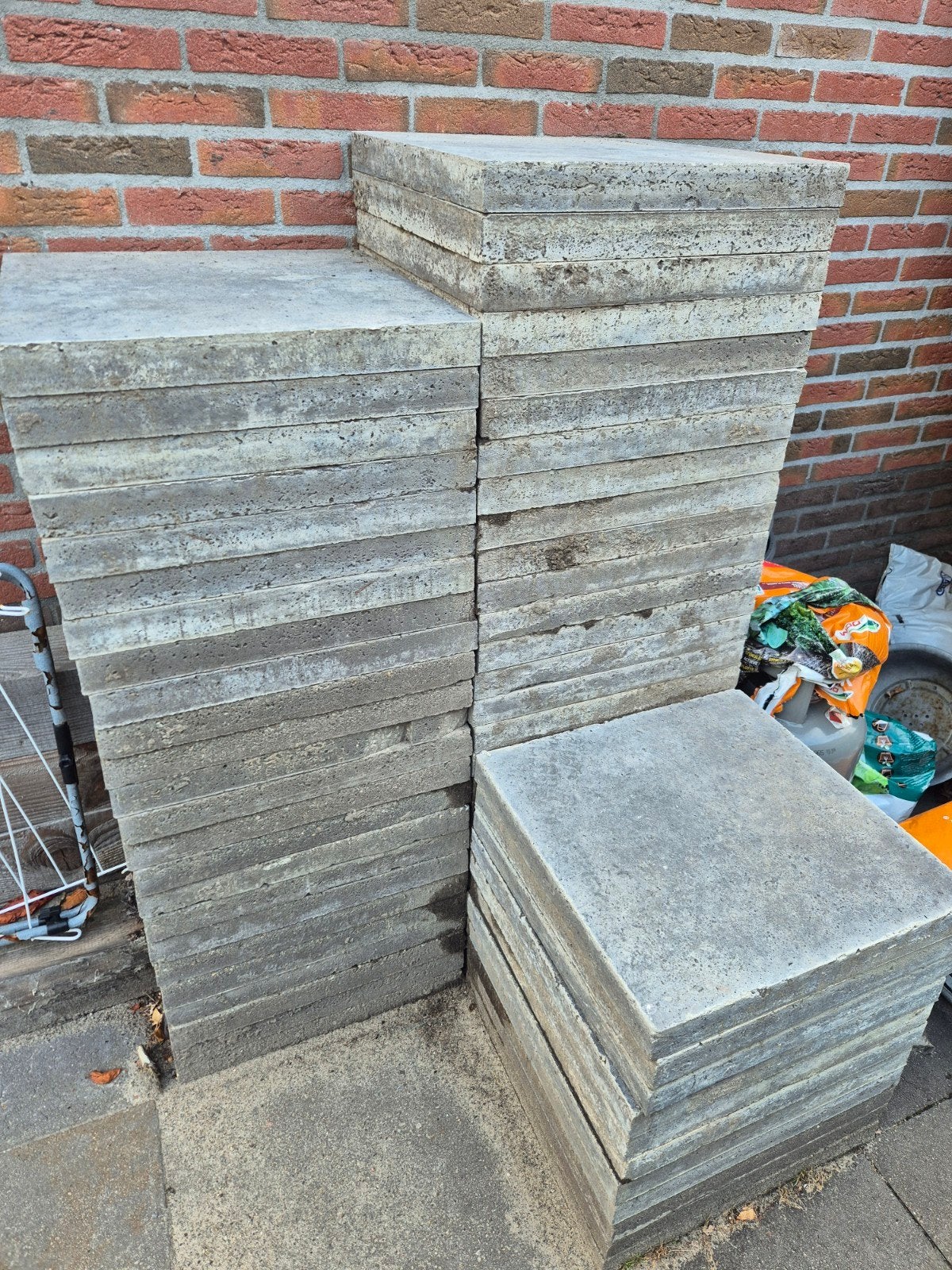 Gratis af te halen: Tegels 50x50 cm, ca. 15 m², Tuin en Terras, Tegels en Klinkers, Ophalen