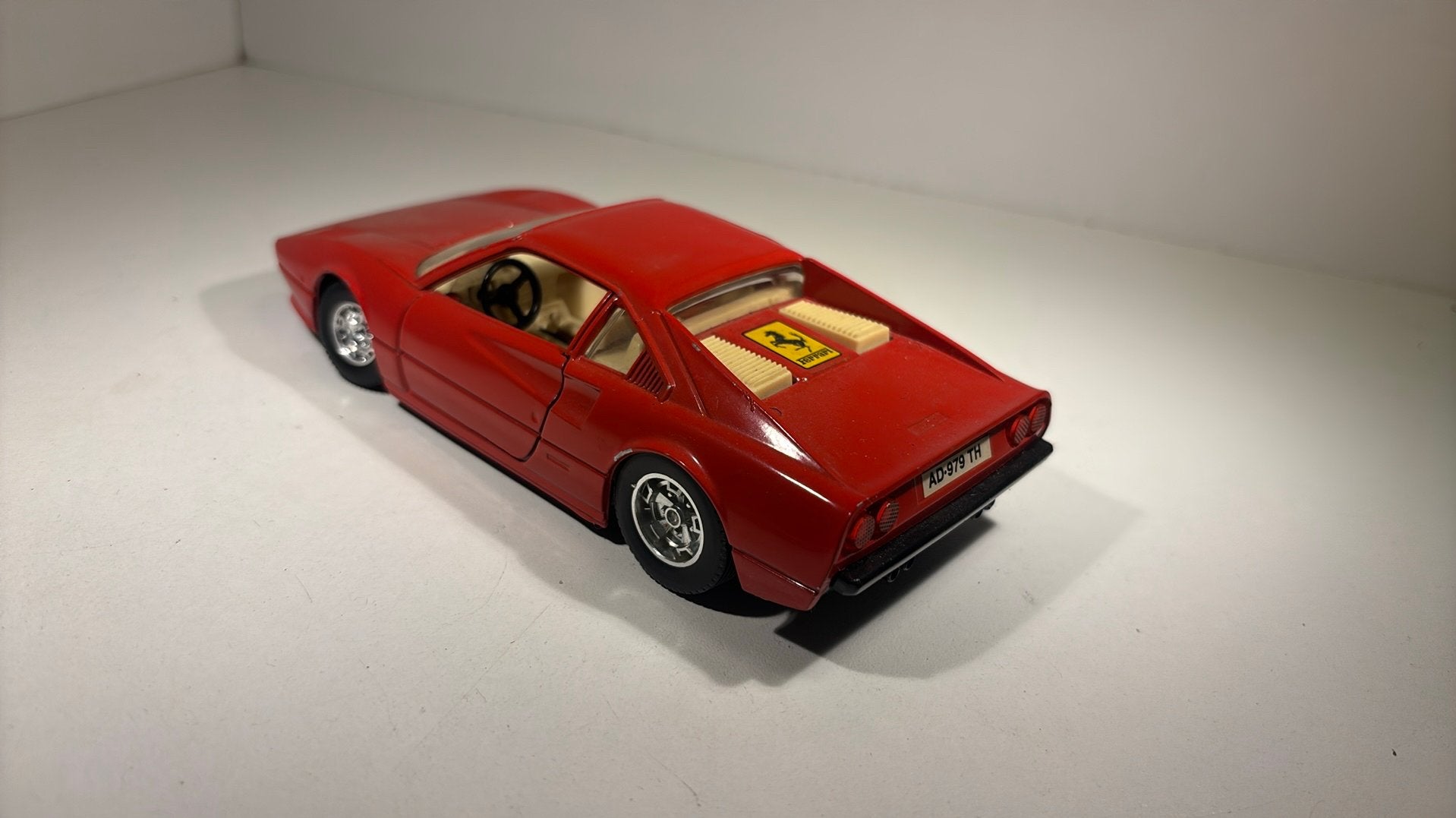 Ferrari 308 gtb Bburago 1.24, Ophalen of Verzenden, Bburago, A, A