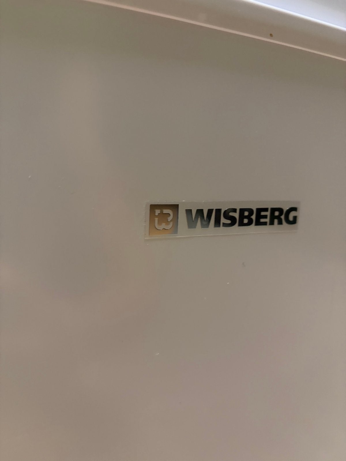 Wisberg mini koelkast met vriesvak - Zo goed als nieuw, Witgoed en Apparatuur, Koelkasten en IJskasten, Ophalen, Met vriesvak