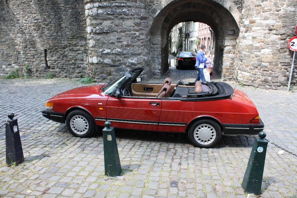 Te koop zeer goede Saab 900 2.0 I 16 Cabrio, Voorwielaandrijving, Beige, 4 cilinders, Cabriolet